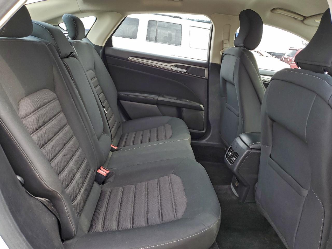 2018 Ford Fusion Se VIN: 3FA6P0H79JR267135 Lot: 93824265