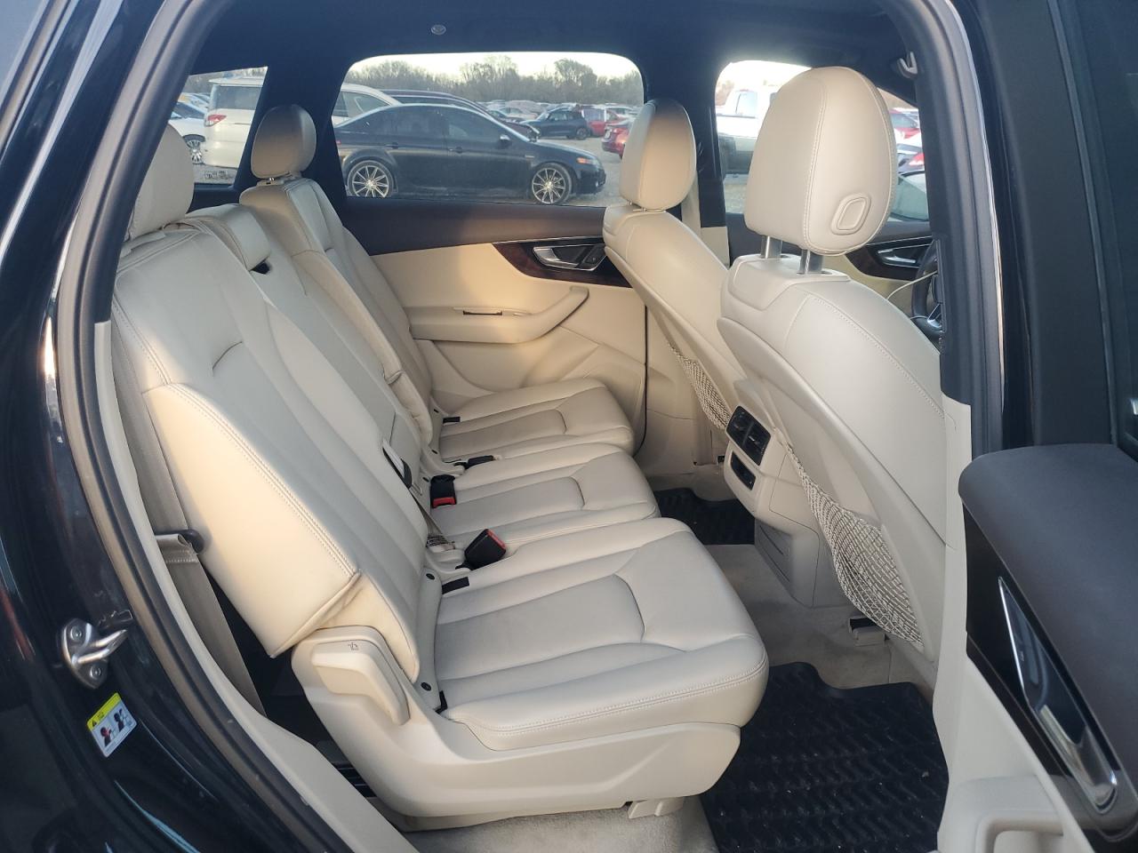 2017 Audi Q7 Premium Plus VIN: WA1LAAF71HD014668 Lot: 92687525