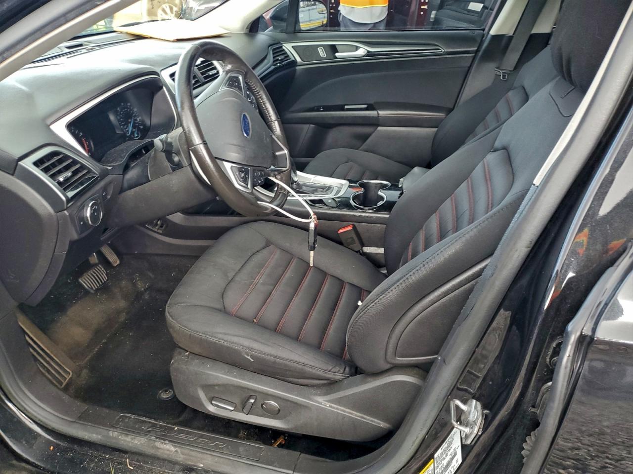 2015 Ford Fusion Se VIN: 3FA6P0HD0FR300519 Lot: 93932995