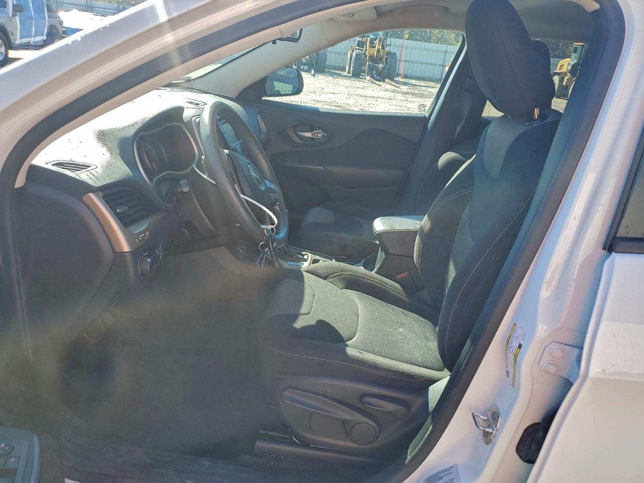 2016 Jeep Cherokee Sport VIN: 1C4PJLAB1GW216766 Lot: 94042445