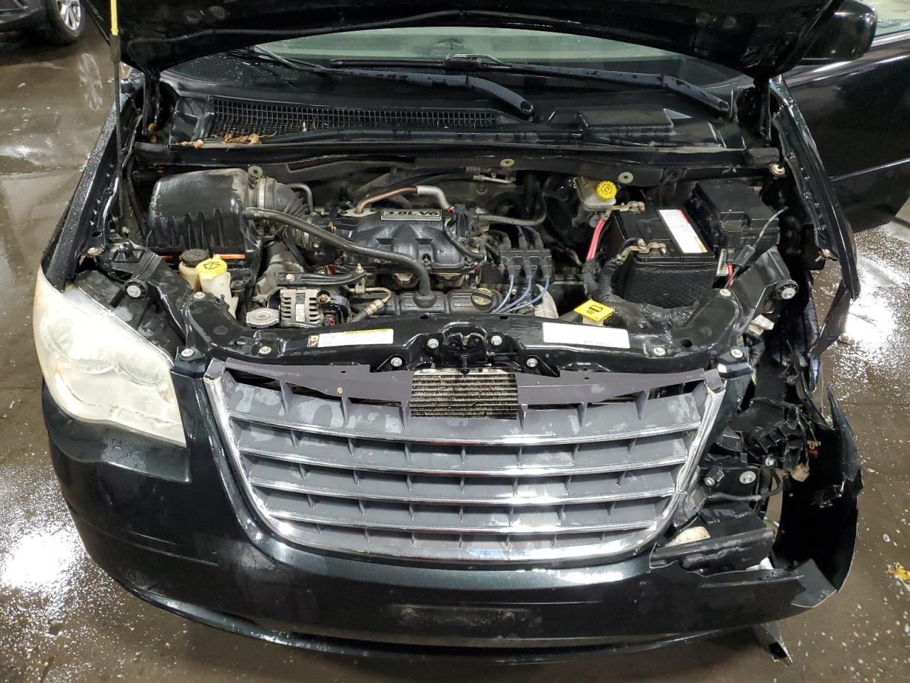 2008 Chrysler Town & Country Touring VIN: 2A8HR54P18R844460 Lot: 92385265