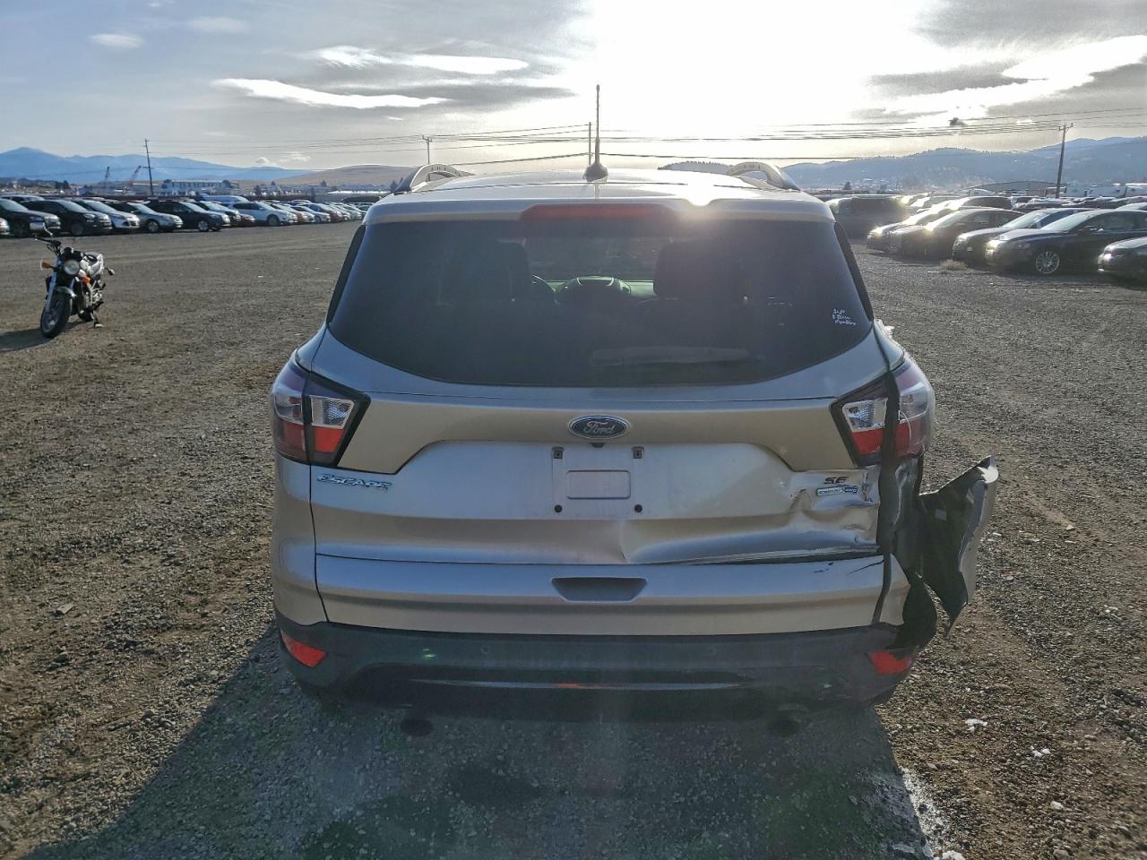 2017 Ford Escape Se VIN: 1FMCU9GD5HUE08587 Lot: 94244515