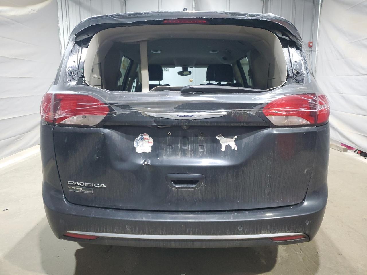 2019 Chrysler Pacifica Touring L VIN: 2C4RC1BGXKR704777 Lot: 93291285