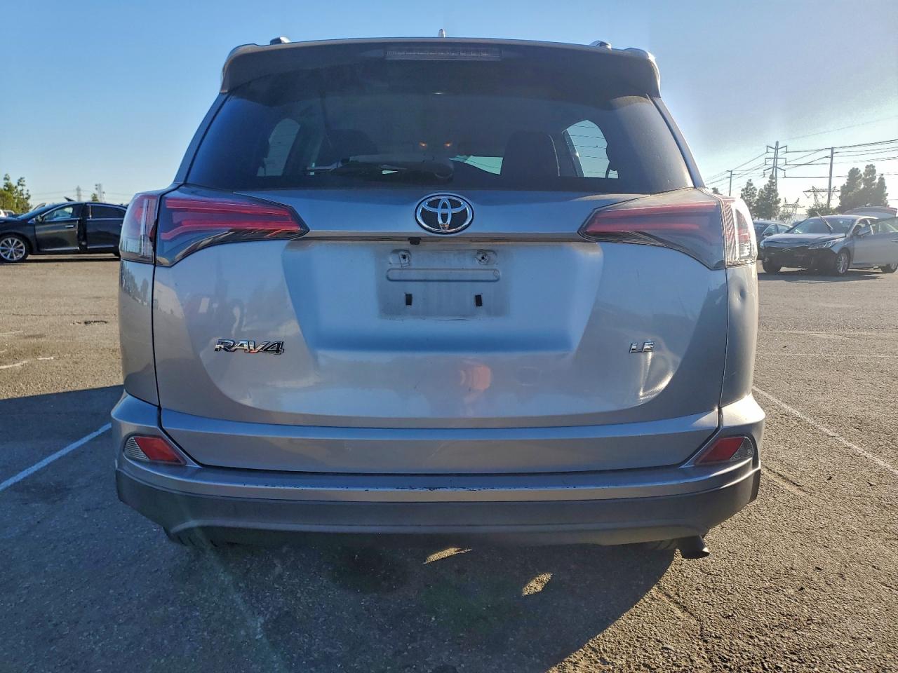 2017 Toyota Rav4 Le VIN: 2T3ZFREV9HW319418 Lot: 94363555