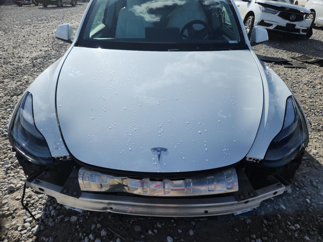 2025 Tesla Model Y VIN: 7SAYGAEE8SF251123 Lot: 91029375
