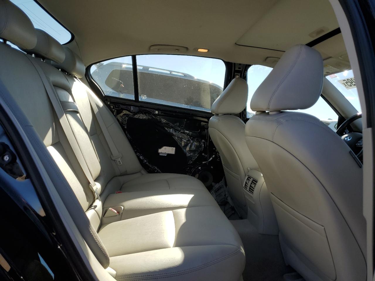 2015 Infiniti Q50 Base VIN: JN1BV7AR1FM406146 Lot: 92727095