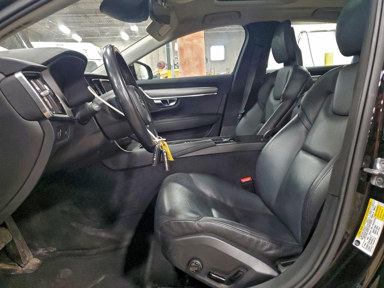 2017 Volvo S90 T6 Momentum VIN: YV1A22MK6H1005032 Lot: 93603335