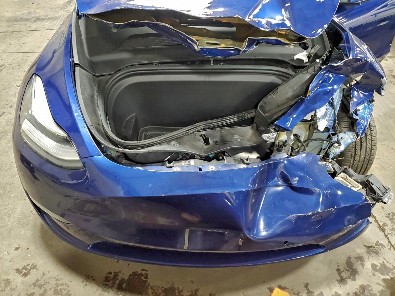 2020 Tesla Model Y VIN: 5YJYGDEF4LF000950 Lot: 94412305