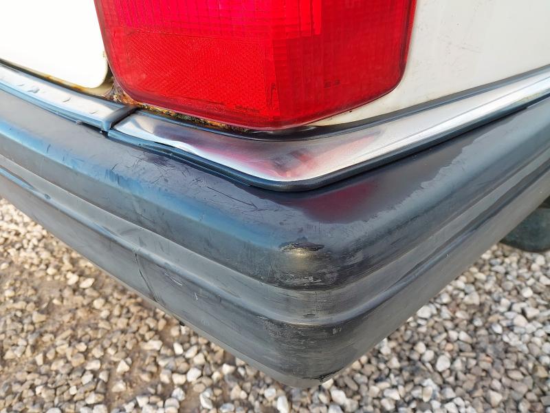 1989 VOLVO 240 GL AUTO 