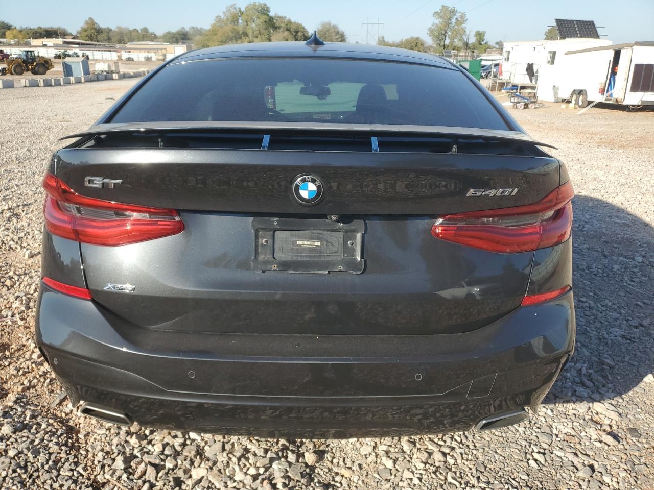 Фото: WBAJV6C55JBK07681