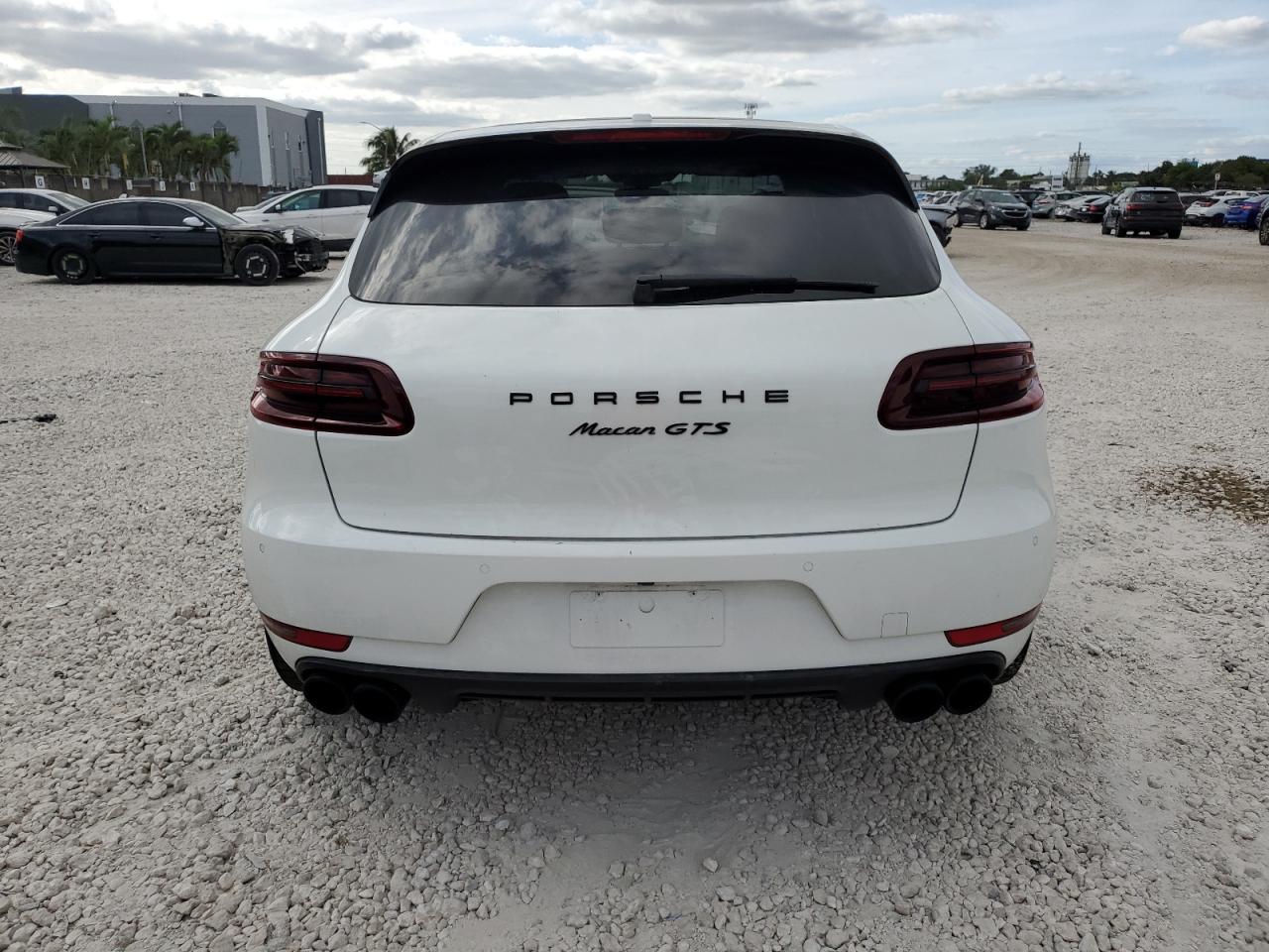 2018 Porsche Macan Gts VIN: WP1AG2A51JLB64376 Lot: 91355585