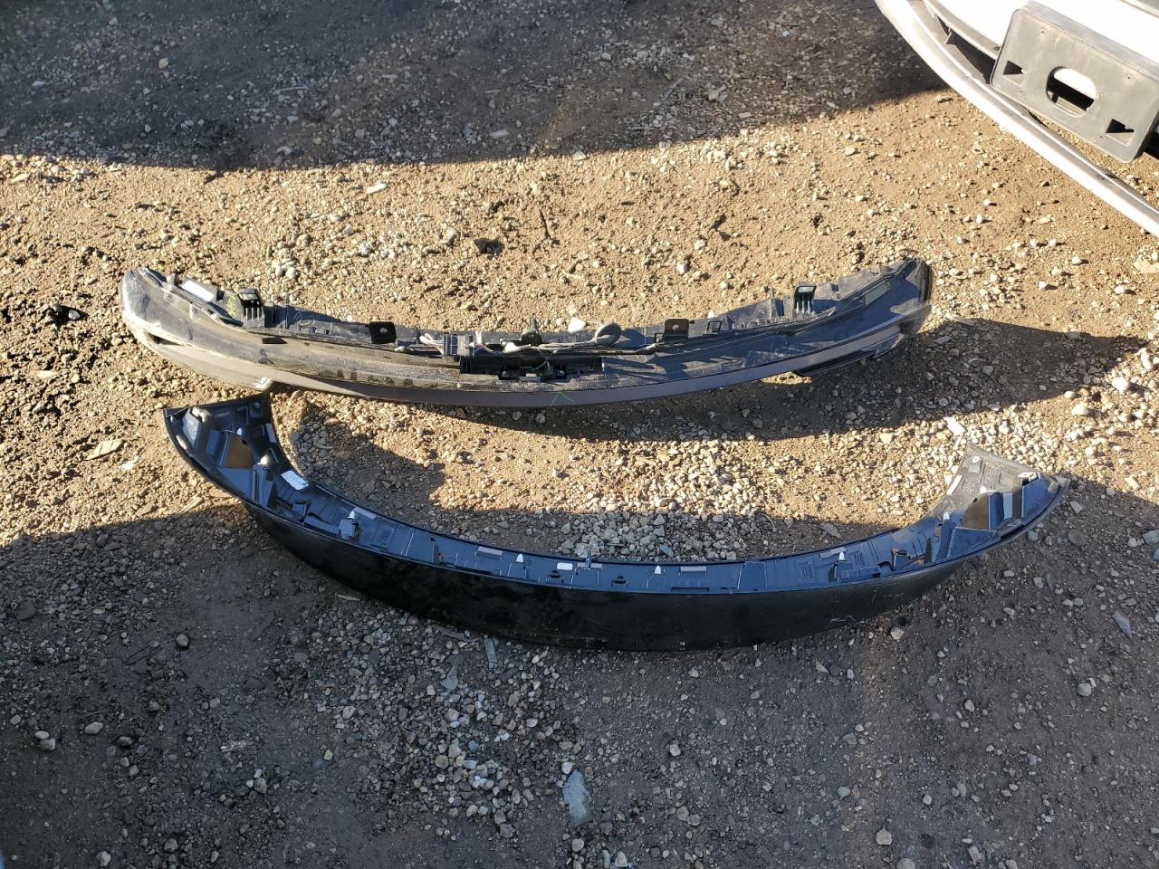 2026 Tesla Model Y VIN: 7SAYGDEE5TF360934 Lot: 91804875