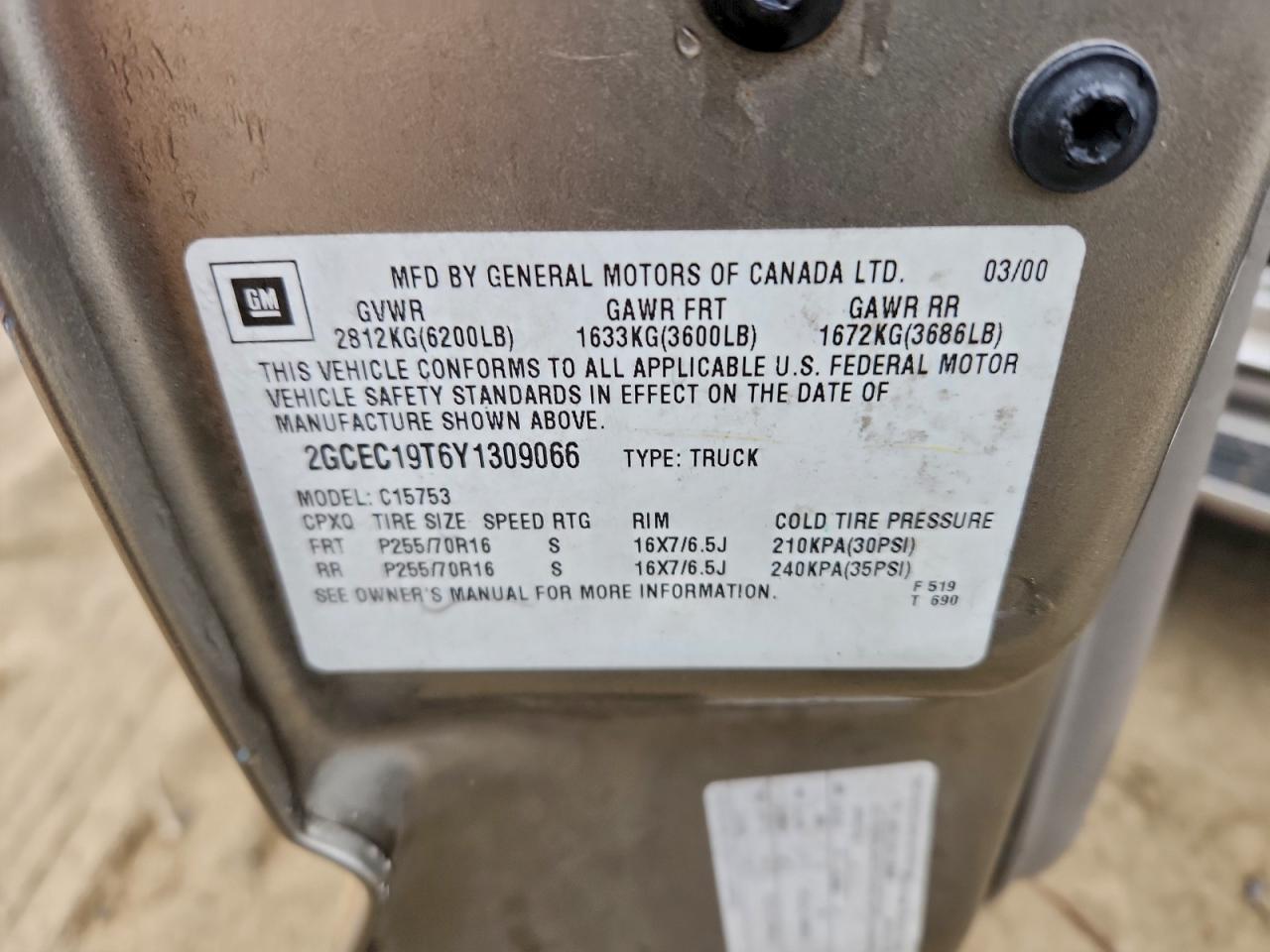 2000 Chevrolet Silverado C1500 VIN: 2GCEC19T6Y1309066 Lot: 93667965