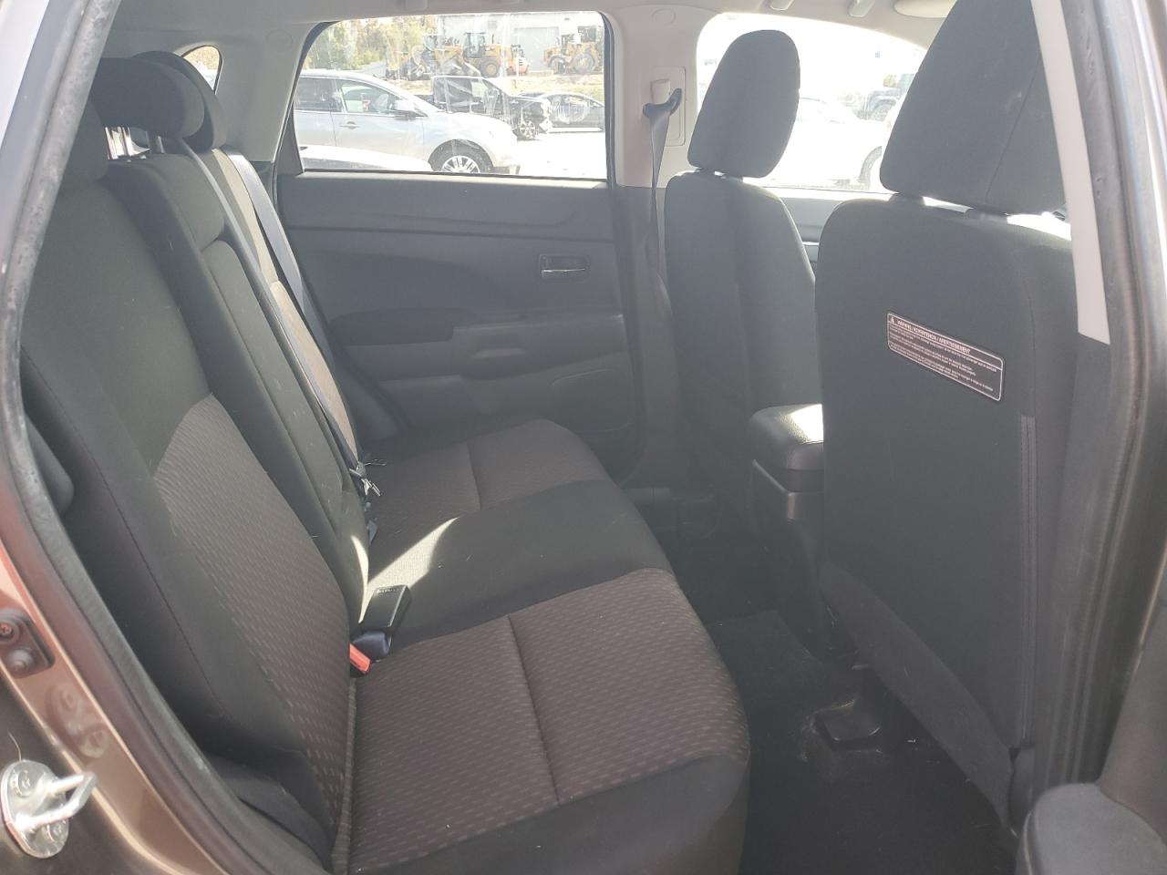 2018 Mitsubishi Outlander Sport Es VIN: JA4AR3AU9JU008048 Lot: 91349485