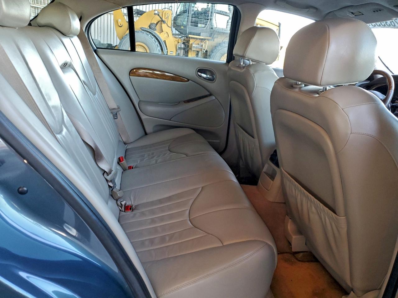 2000 Jaguar S-Type VIN: SAJDA01C0YFL73945 Lot: 94763555