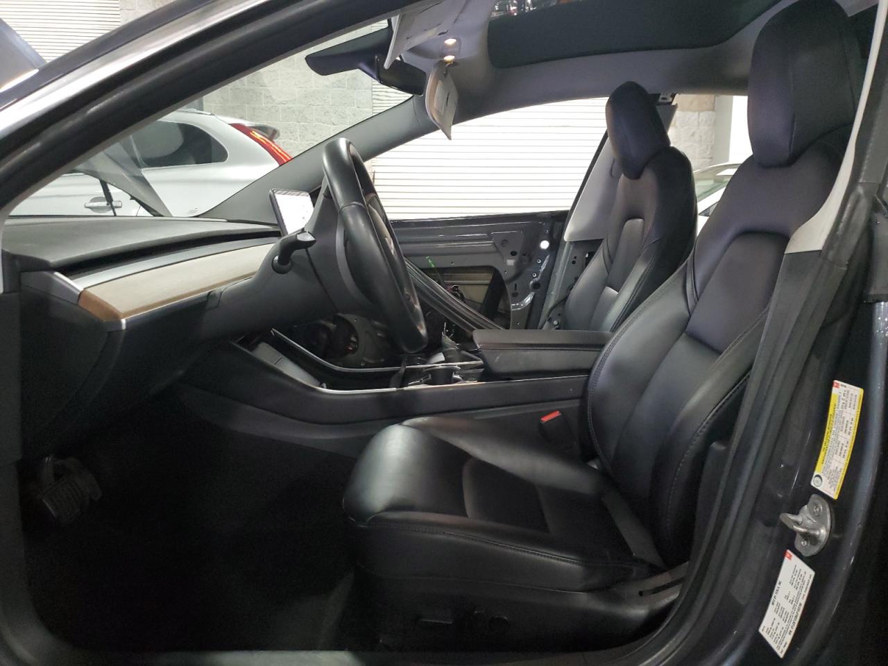 2018 Tesla Model 3 VIN: 5YJ3E1EB0JF103758 Lot: 91927675