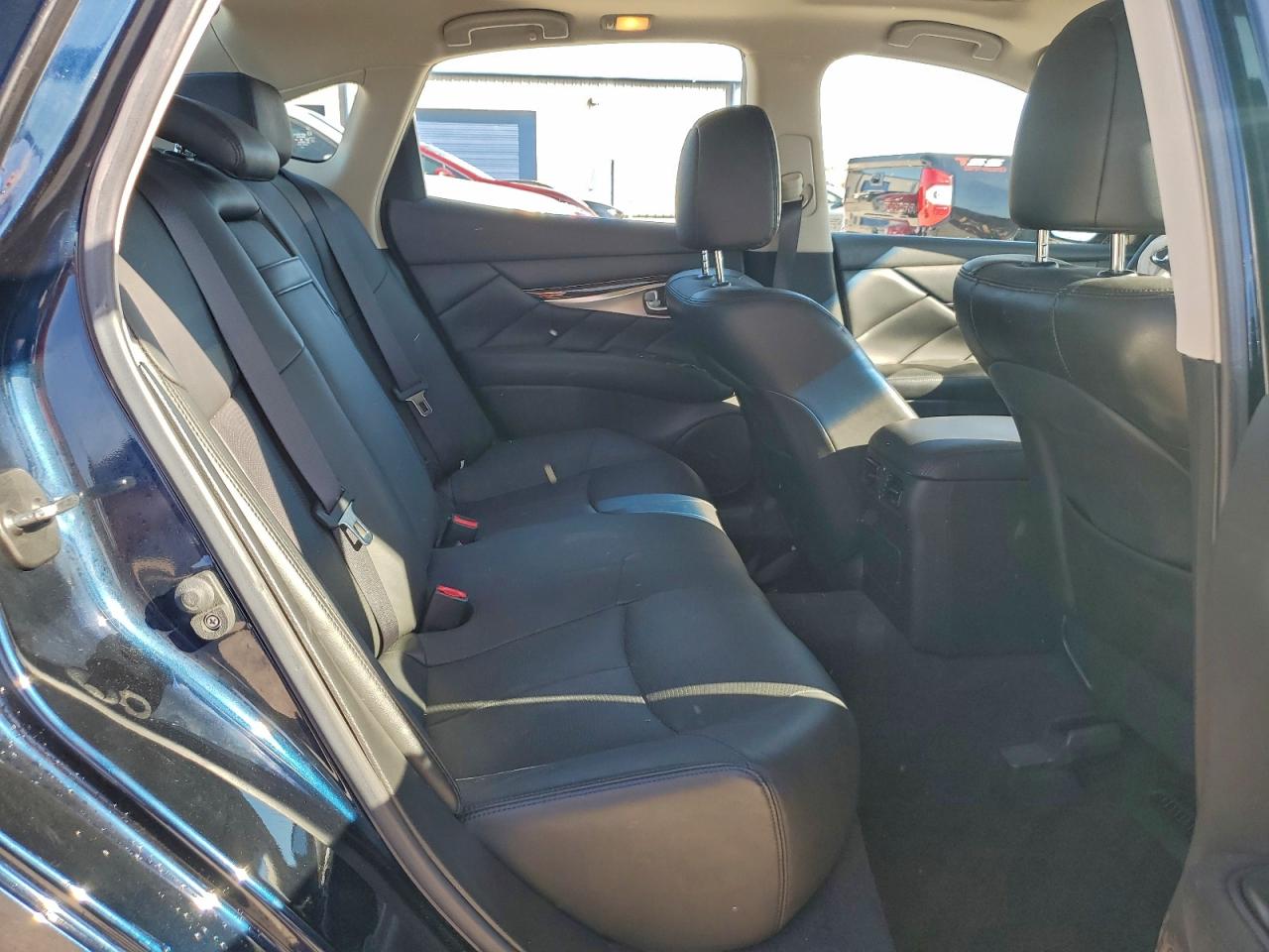 2018 Infiniti Q70 3.7 Luxe VIN: JN1BY1AP9JM181065 Lot: 94047255