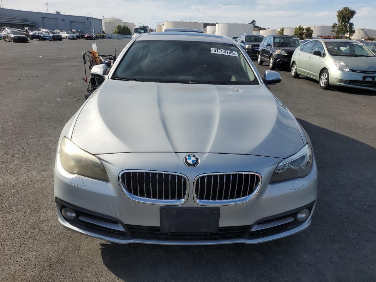 Фото: WBA5A5C50GD529391