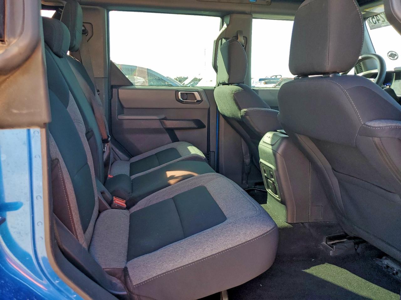 2021 Ford Bronco Base VIN: 1FMDE5DH1MLA97256 Lot: 91710245