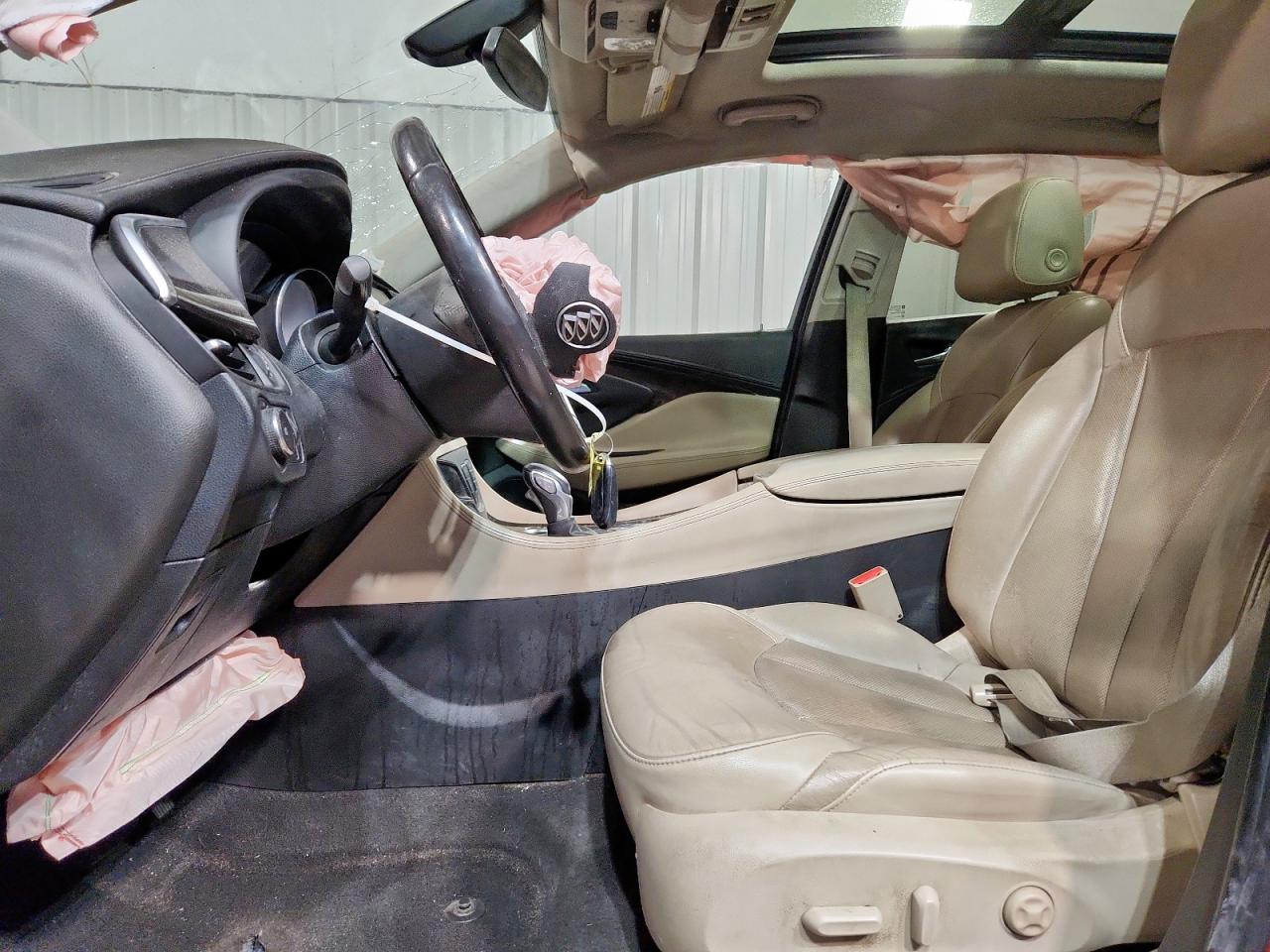 2019 Buick Envision Essence VIN: LRBFXCSAXKD013815 Lot: 92081665