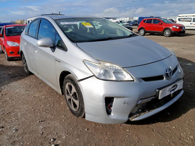 2013 TOYOTA PRIUS 1.8 VVTI T3 5DR CVT AUTO