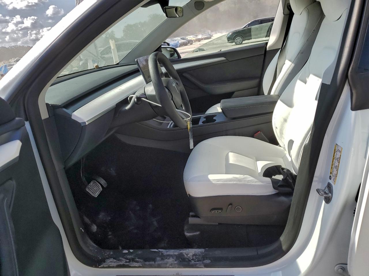 2023 Tesla Model Y VIN: 7SAYGAEE8PF697036 Lot: 94083505