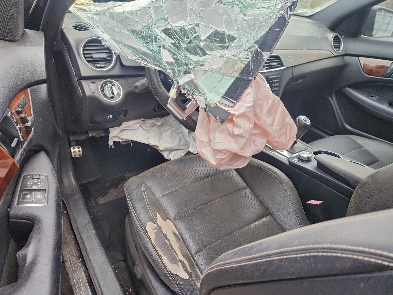 2012 Mercedes-Benz C 250 VIN: WDDGJ4HB8CF928817 Lot: 93864675