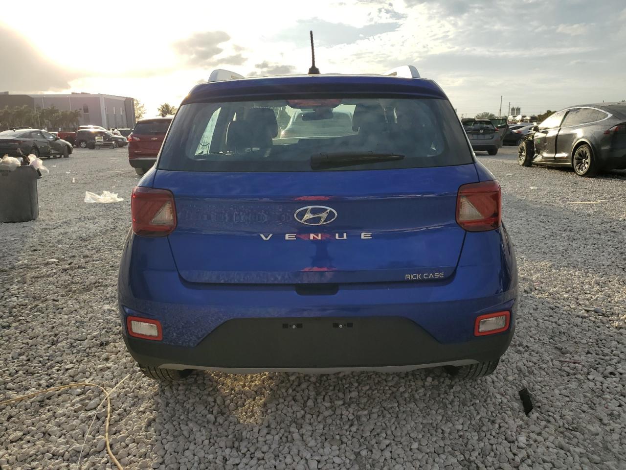 2024 Hyundai Venue Sel VIN: KMHRC8A35RU303329 Lot: 89887785