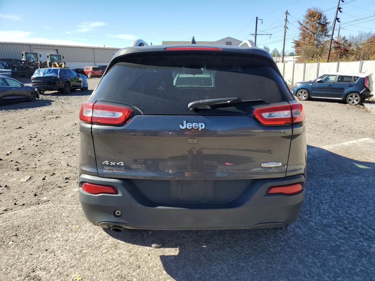 2016 Jeep Cherokee Latitude VIN: 1C4PJMCB5GW240894 Lot: 91250585