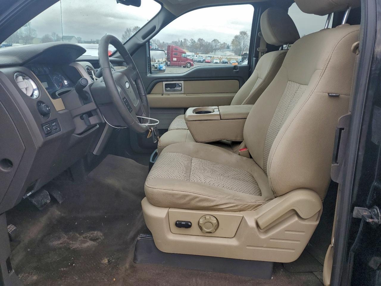 2009 Ford F150 Super Cab VIN: 1FTRX14869FA26864 Lot: 94547225