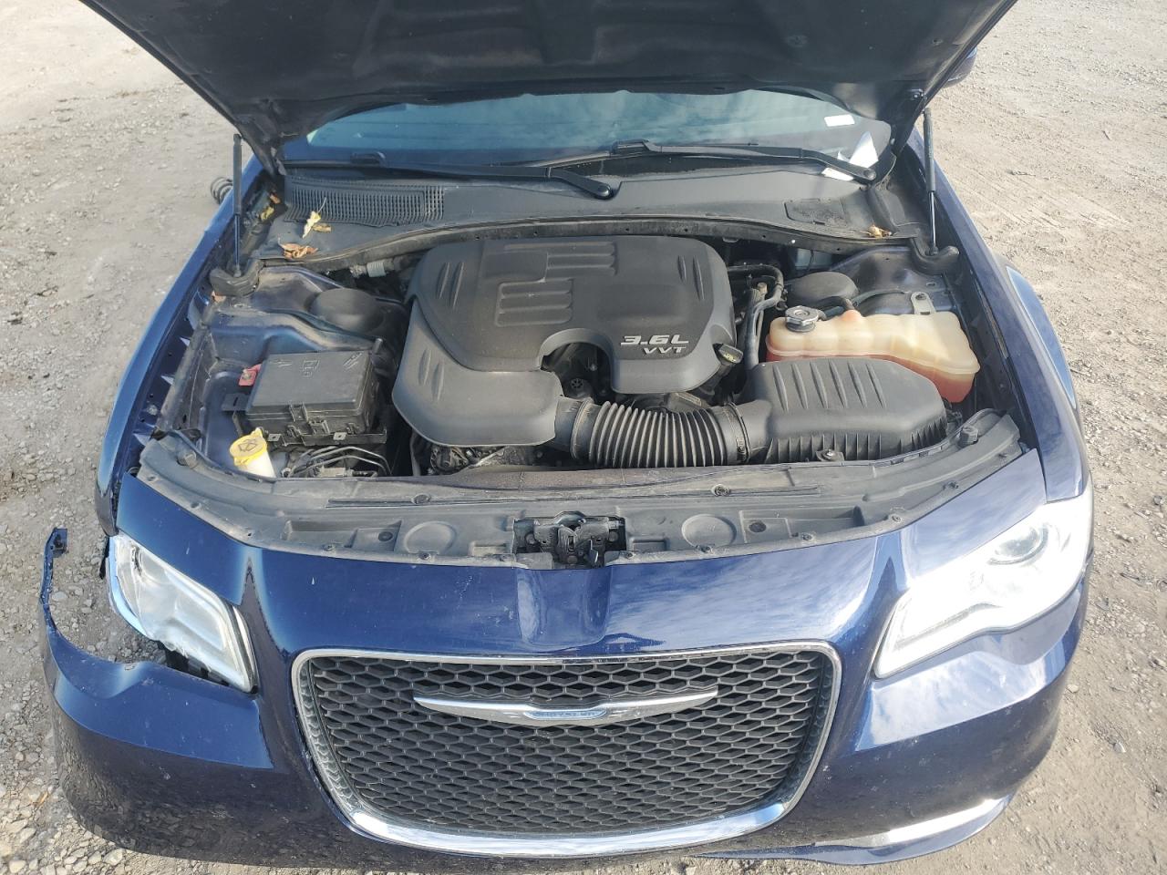 2016 Chrysler 300 Limited VIN: 2C3CCAAG2GH307928 Lot: 92998785