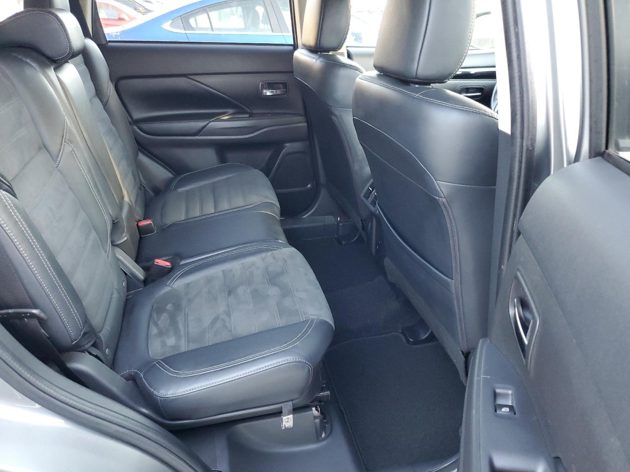 2020 Mitsubishi Outlander Se VIN: JA4AZ3A3XLZ048717 Lot: 92418375