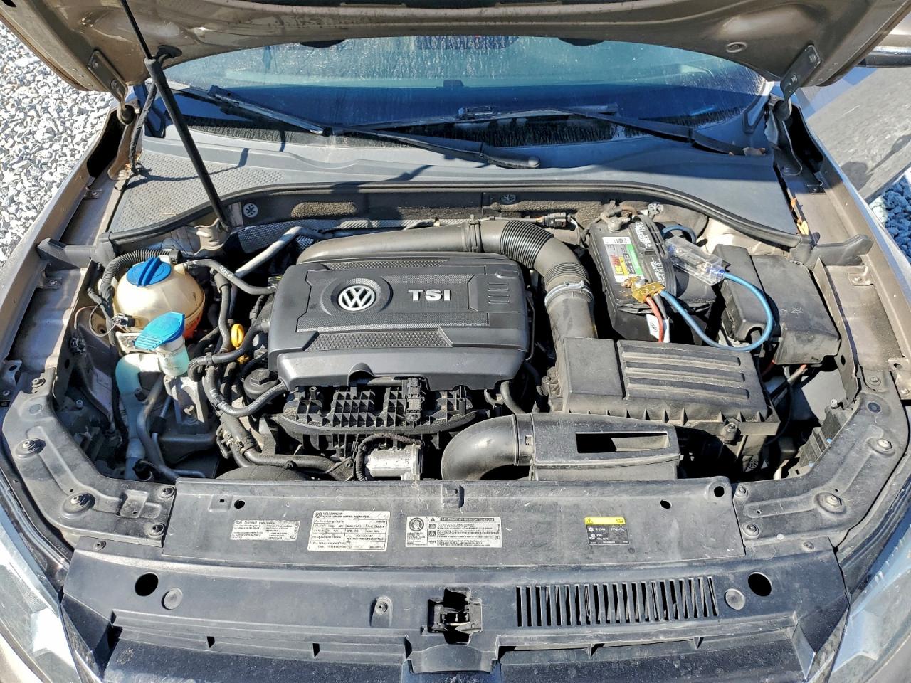 2015 Volkswagen Passat Se VIN: 1VWBS7A37FC015992 Lot: 93832365