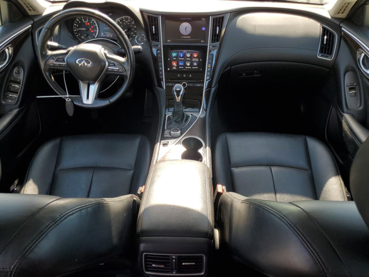 2018 Infiniti Q50 Luxe VIN: JN1EV7AP8JM365633 Lot: 90899555