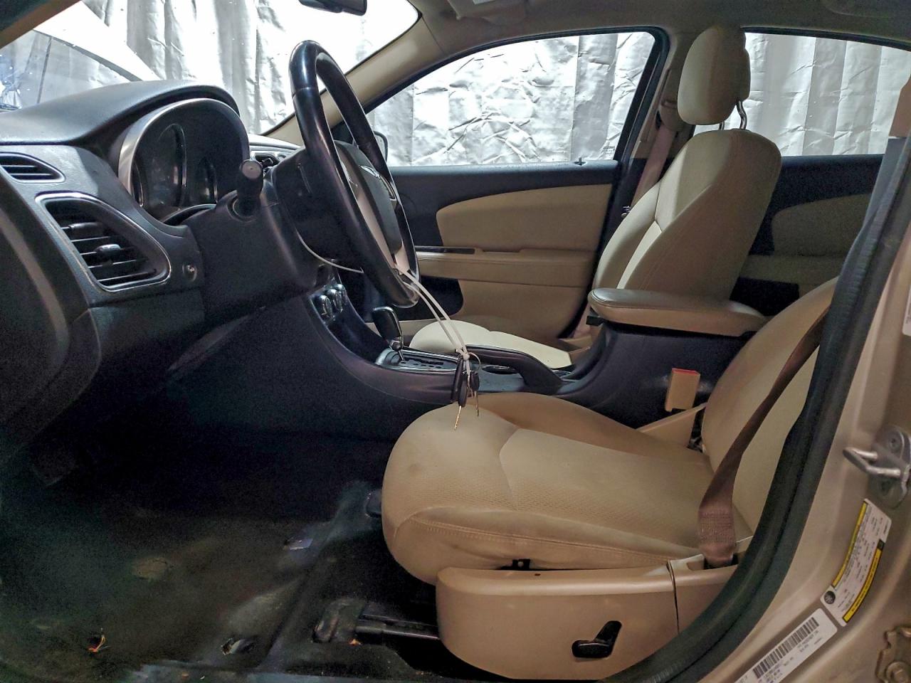 2013 Chrysler 200 Touring VIN: 1C3CCBBB1DN585117 Lot: 94519855