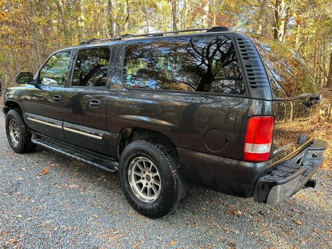 2005 Chevrolet Suburban C1500 grey  flexible fuel 3GNEC16Z35G213608 photo #4