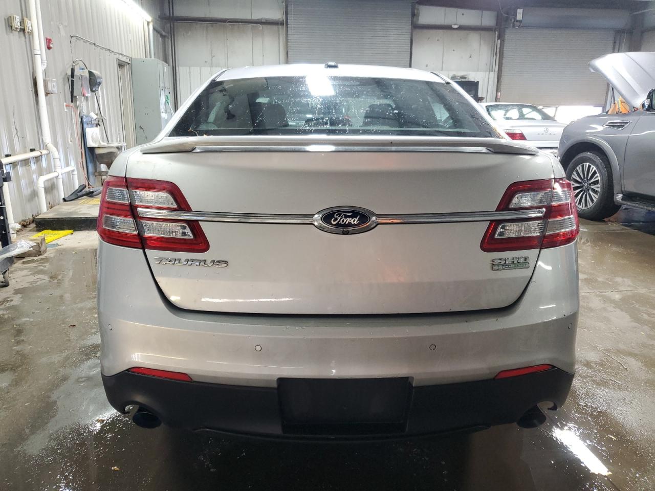 2015 Ford Taurus Sho VIN: 1FAHP2KT4FG177383 Lot: 92490325