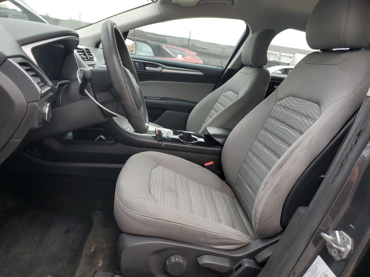 2016 Ford Fusion S VIN: 3FA6P0G78GR318747 Lot: 93158745