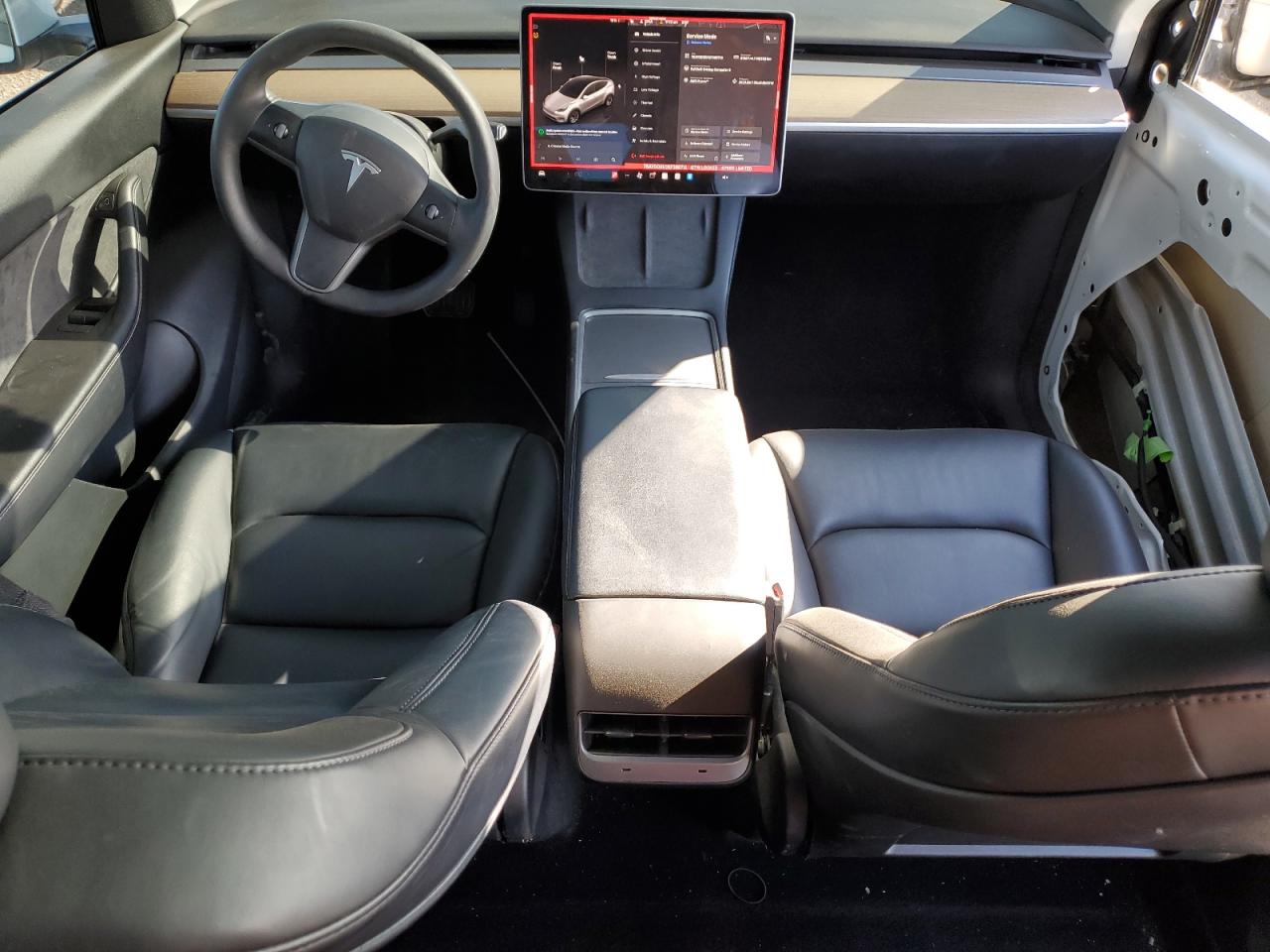 2022 Tesla Model Y VIN: 7SAYGDEE0NF385713 Lot: 90443615