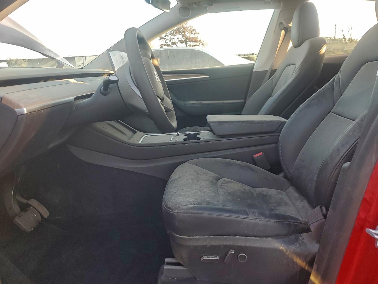 2023 Tesla Model Y VIN: 7SAYGAEE5PF979733 Lot: 94965935