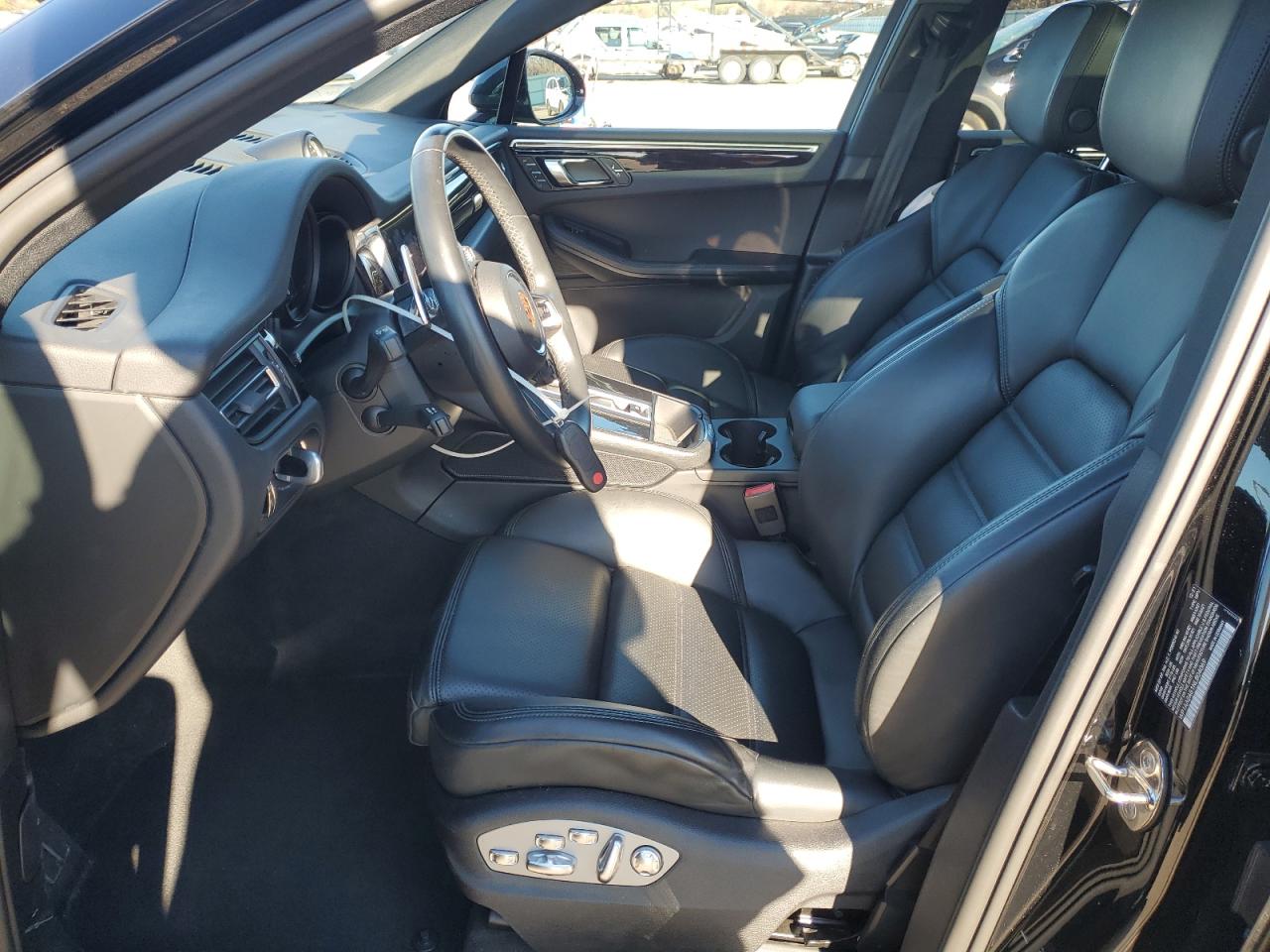 2022 Porsche Macan VIN: WP1AA2A51NLB04069 Lot: 92630095