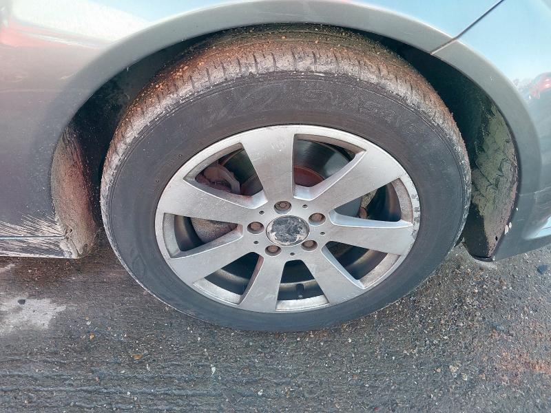 2011 MERCEDES-BENZ C CLASS C180 BLUEEFFICIENCY SE 4DR AUTO