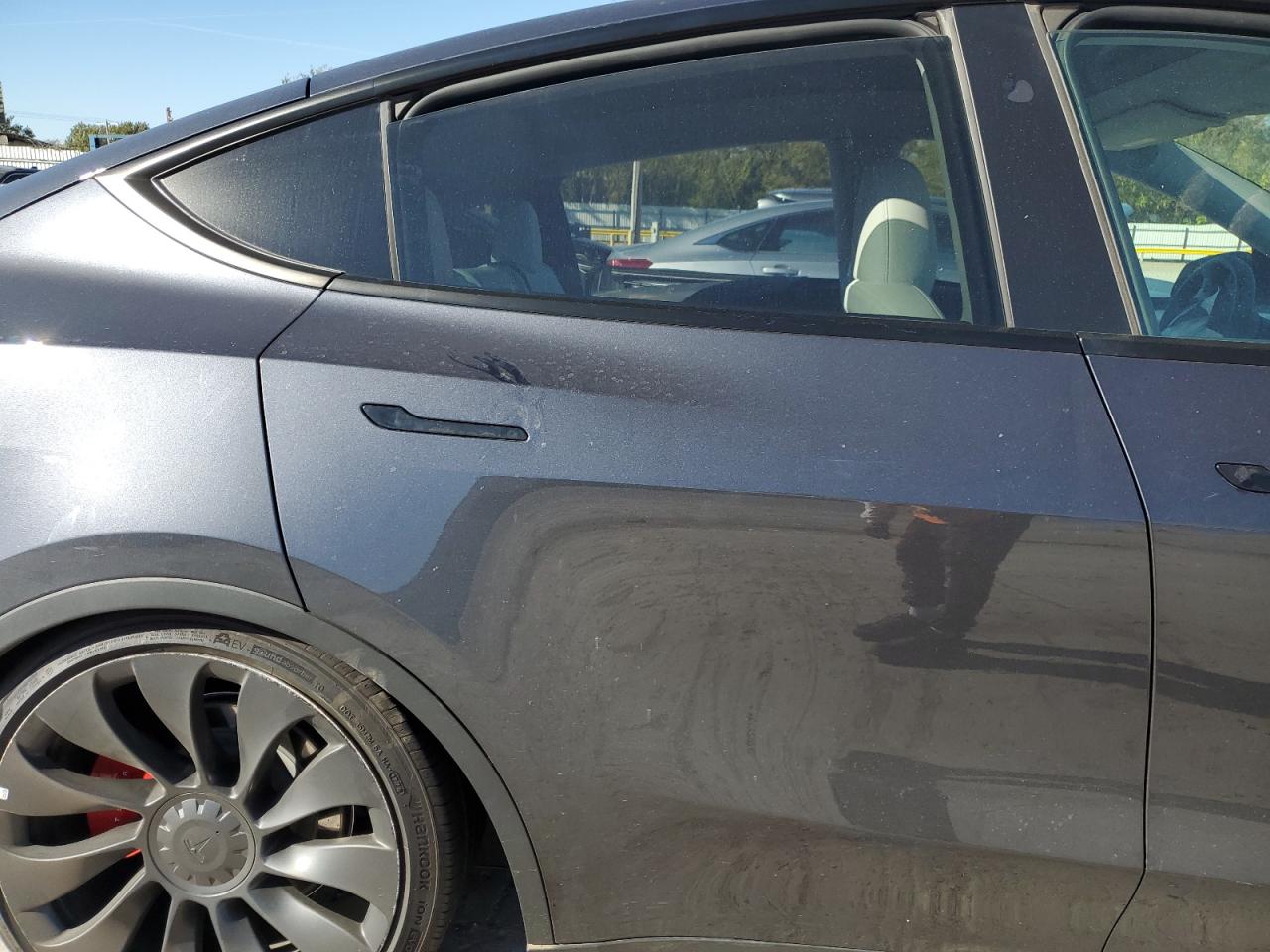 2024 Tesla Model Y VIN: 7SAYGDEF3RA274505 Lot: 91233065