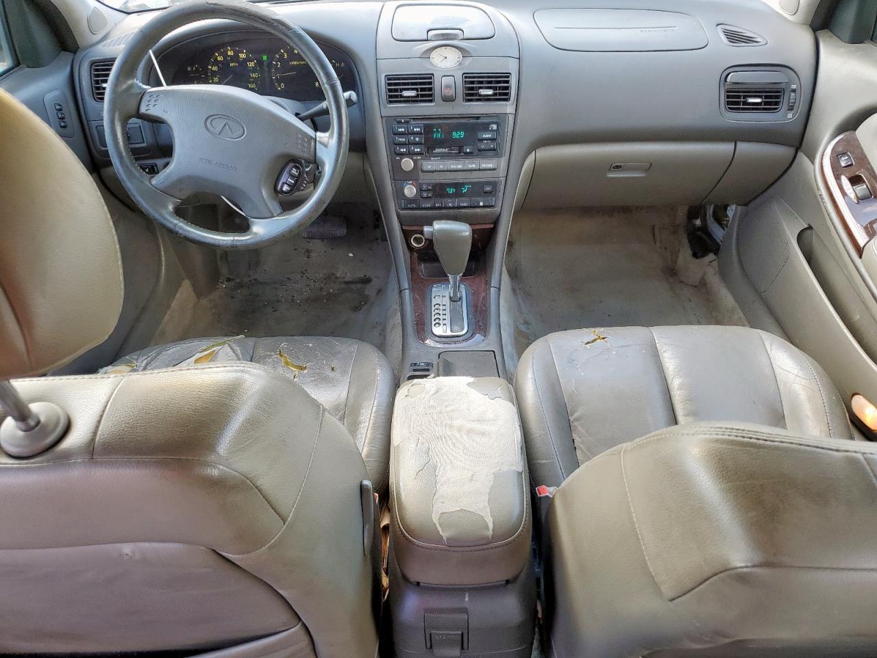 2000 Infiniti I30 VIN: JNKCA31A0YT126161 Lot: 92934825