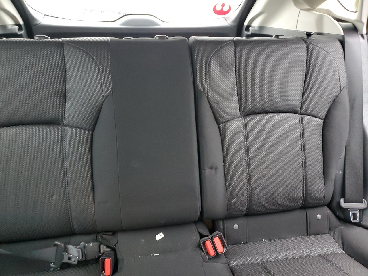 2018 Subaru Impreza Premium Plus VIN: 4S3GTAD61J3717727 Lot: 92515905