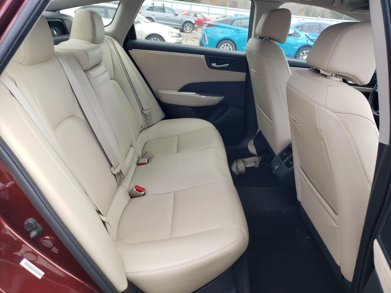 2018 Honda Clarity Touring VIN: JHMZC5F3XJC010725 Lot: 91744375