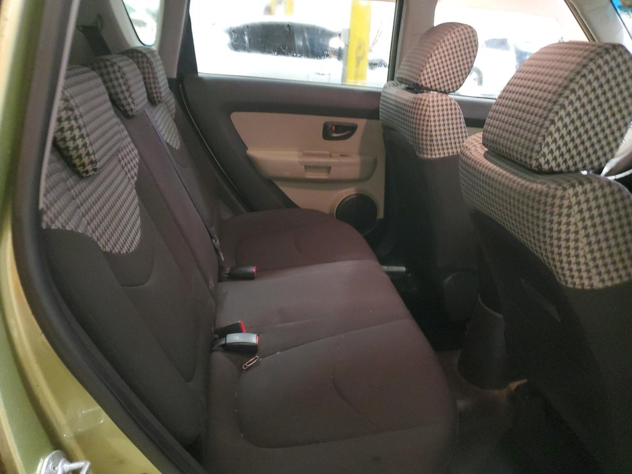 2010 Kia Soul + VIN: KNDJT2A22A7095855 Lot: 93221445