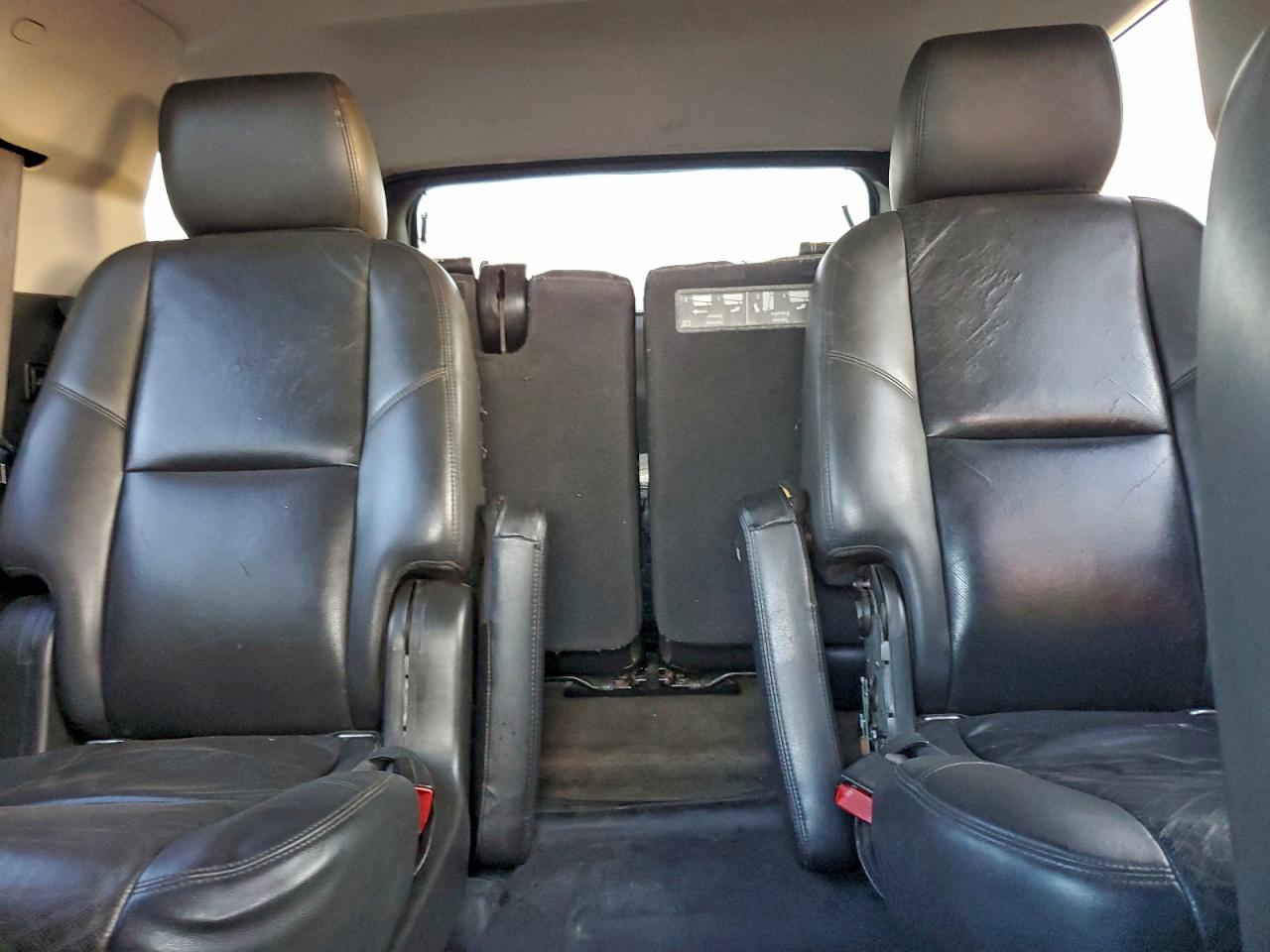 2011 GMC Yukon Denali VIN: 1GKS1EEF5BR386465 Lot: 94183685