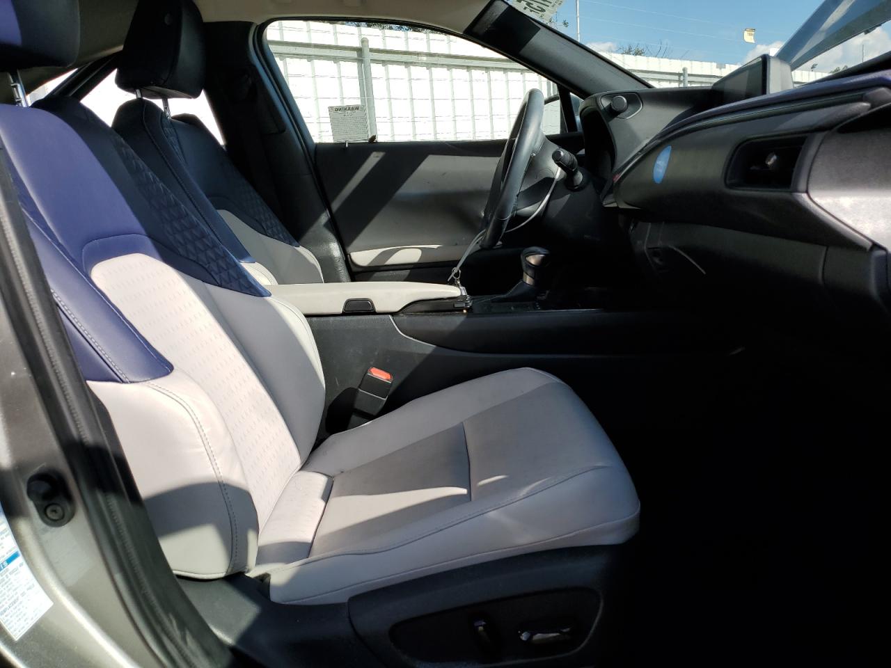 2022 Lexus Ux 250H Base VIN: JTHX9JBH8N2056825 Lot: 93677475