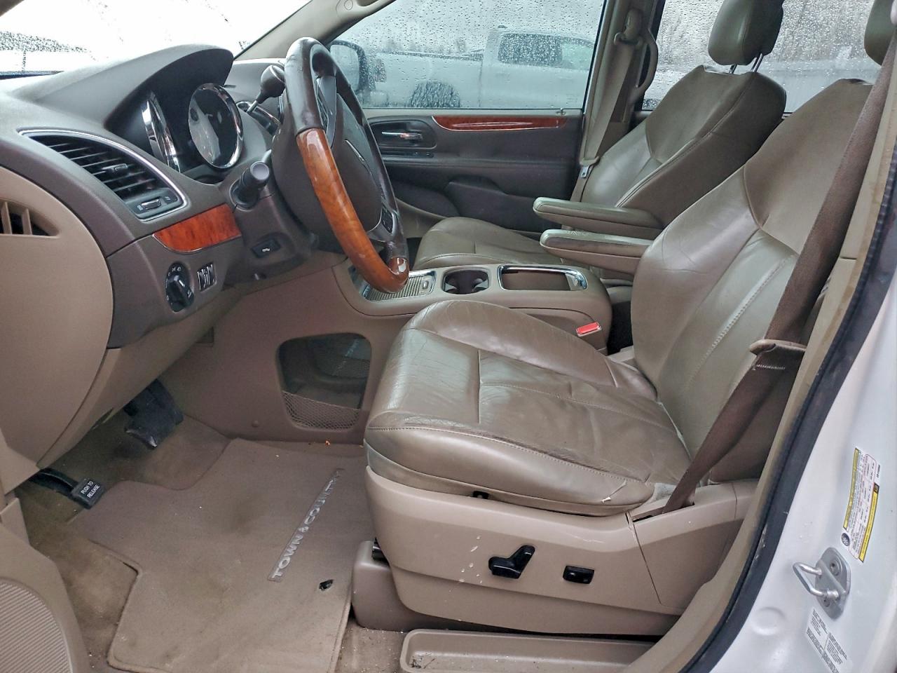 2014 Chrysler Town & Country Limited VIN: 2C4RC1GG9ER149950 Lot: 94507895